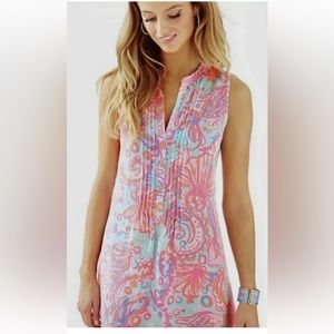 Like New Lilly Pulitzer dress size small, 100% linen